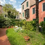 Апартаменты Garden