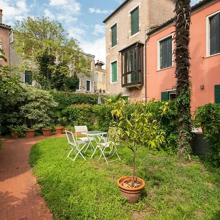Apartment Garden